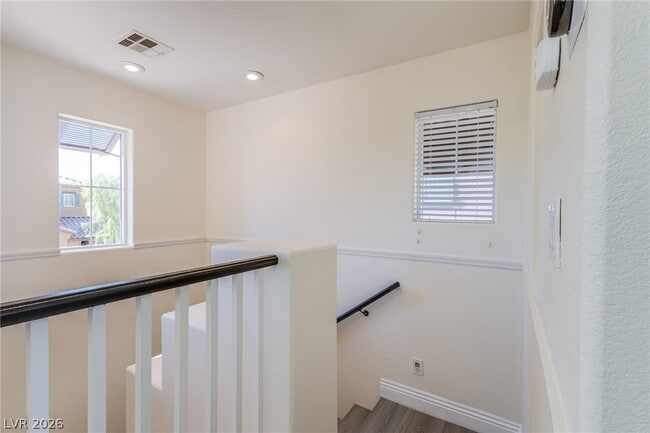 Building Photo - 10417 Badger Ravine St