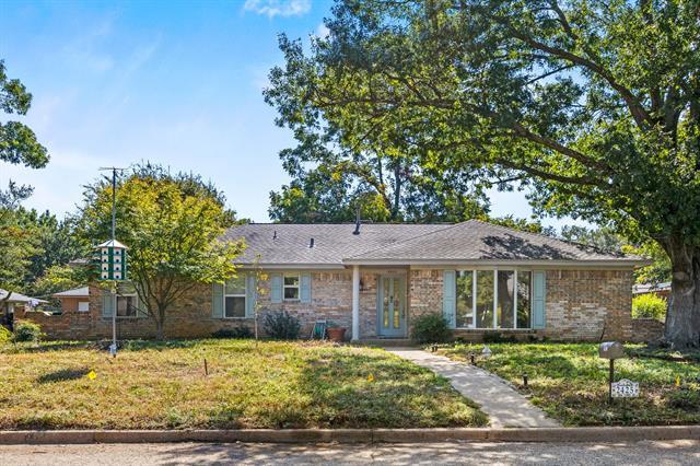 Primary Photo - 2425 Nottingham Pl