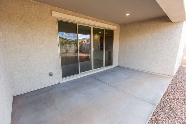 Building Photo - 23024 E Watford Dr