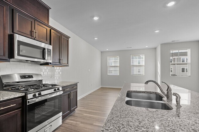 Building Photo - 3031 Castle Loch Ln