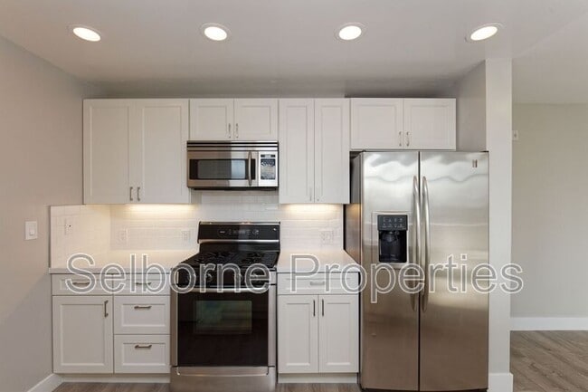 Building Photo - 1401 Jackson St