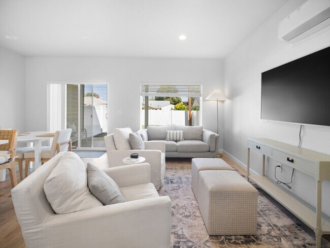 Building Photo - 3-Bedroom Home with Private Garage and Fen...