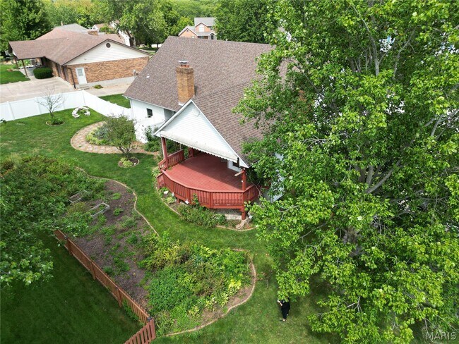 Building Photo - 4 Grayson Ridge Dr