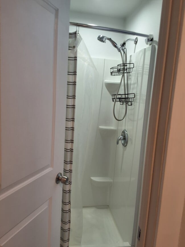 Building Photo - 720 S Southern St