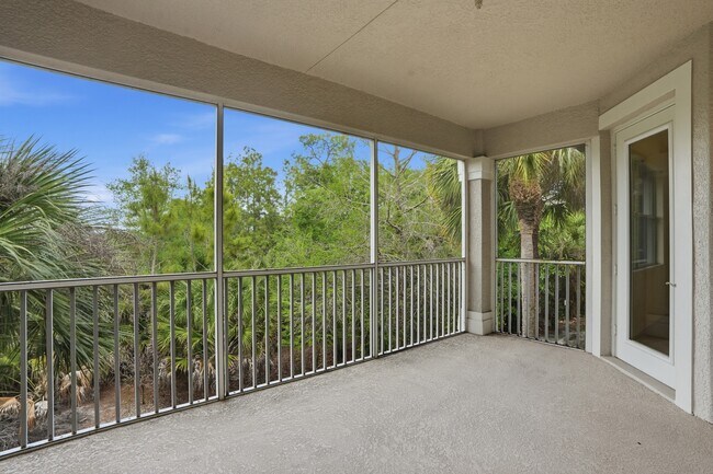 Building Photo - 12854 Carrington Cir