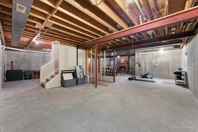 Building Photo - 277 Harvey Ave