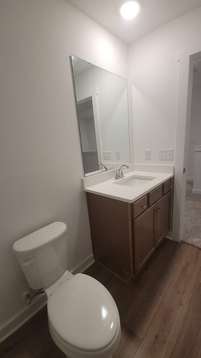 Building Photo - Section 8 Accepted!!! "Discover Comfort and Style: 3-Bed, 2.5-Bath Gem with Granite Elegance in H...