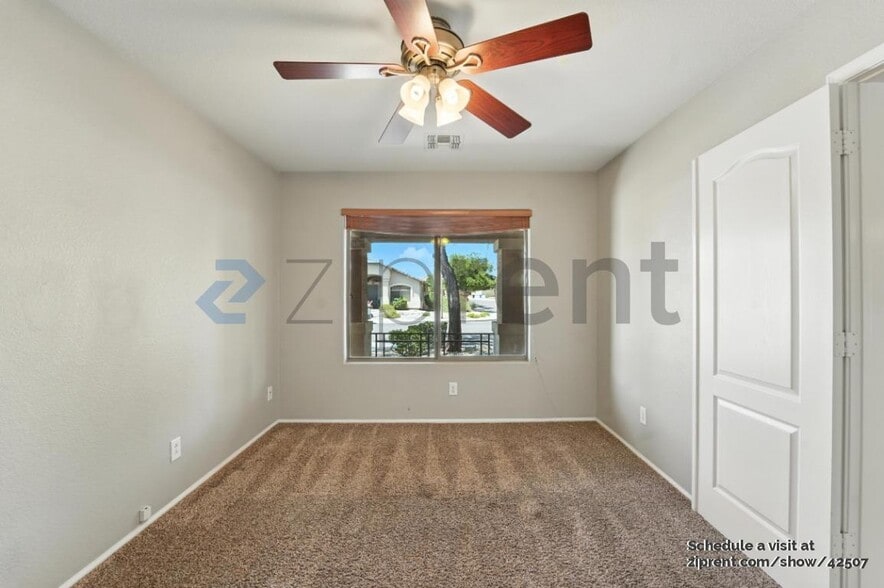 Building Photo - 2233 W Roy Rogers Rd