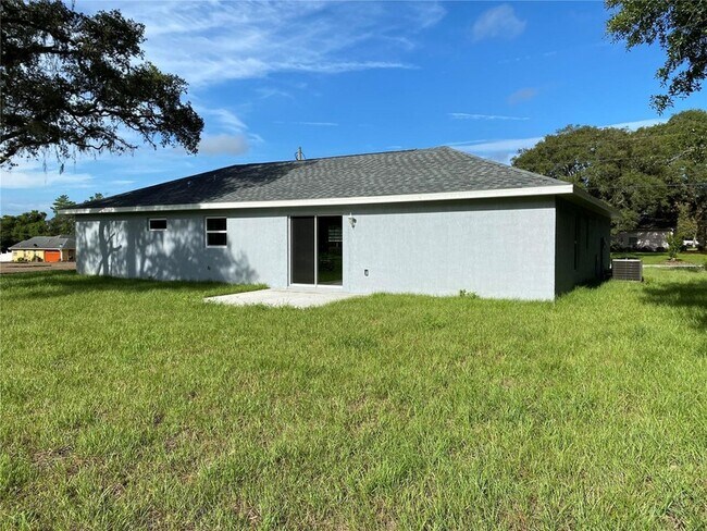 Building Photo - 2827 SW 140th Loop