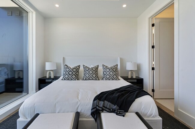 Building Photo - Fully Curated Luxury Residence with Steam ...