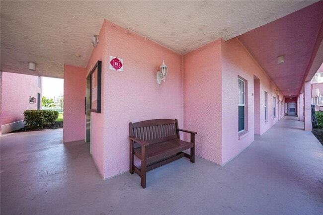 Building Photo - 2061 Willow Hammock Cir
