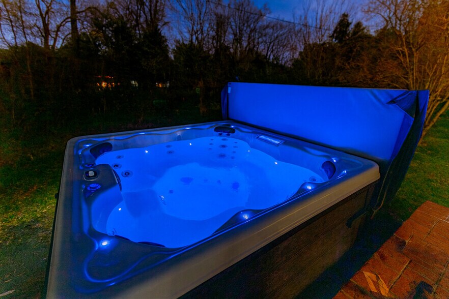 Building Photo - 11940 Springpoint Ln