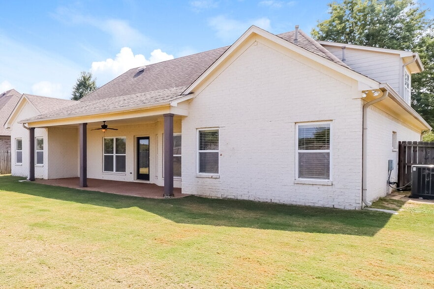 Building Photo - 2898 Ainsworth Ln