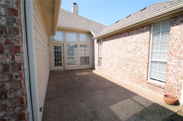 Building Photo - 1424 McKenzie Ct