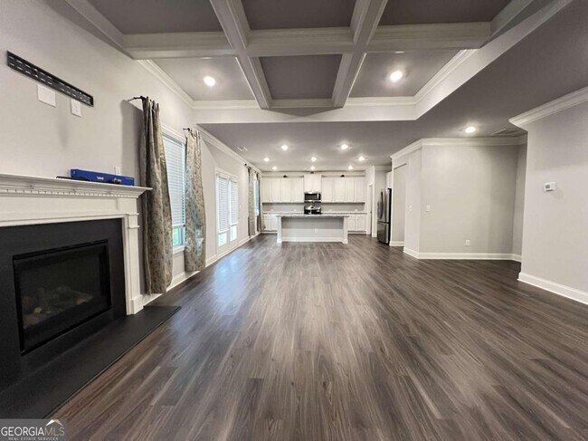 Building Photo - 4675 Silver Oak Dr SW