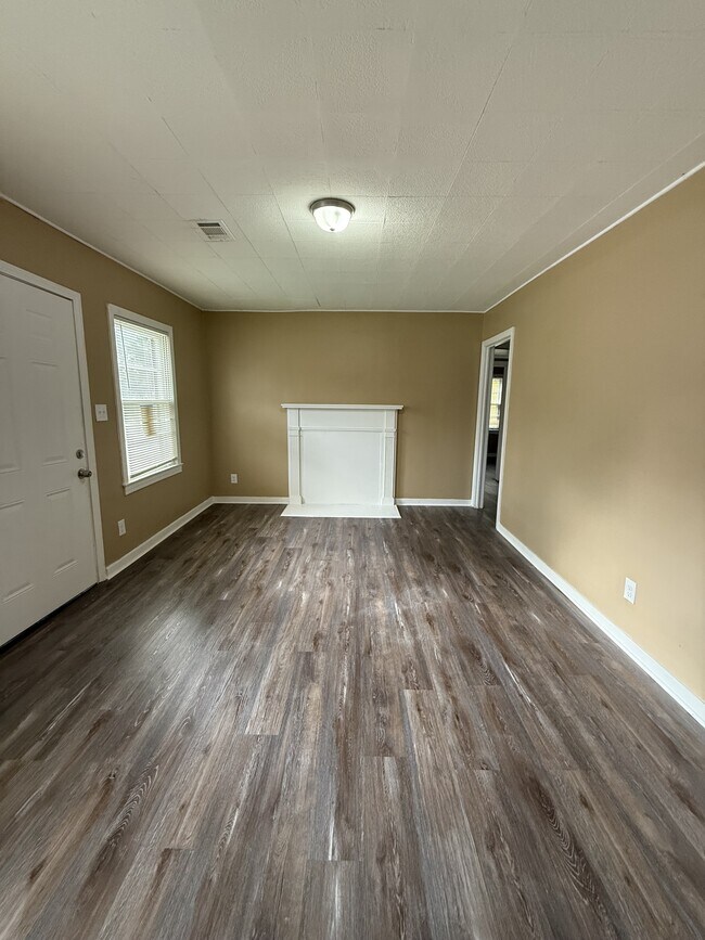 Building Photo - 5604 Ter O