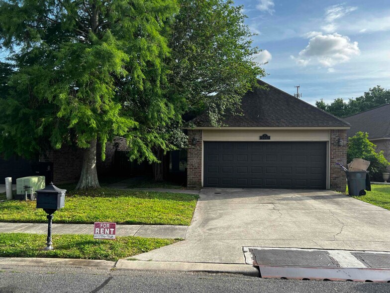 Building Photo - 9542 Summer Pointe Ave