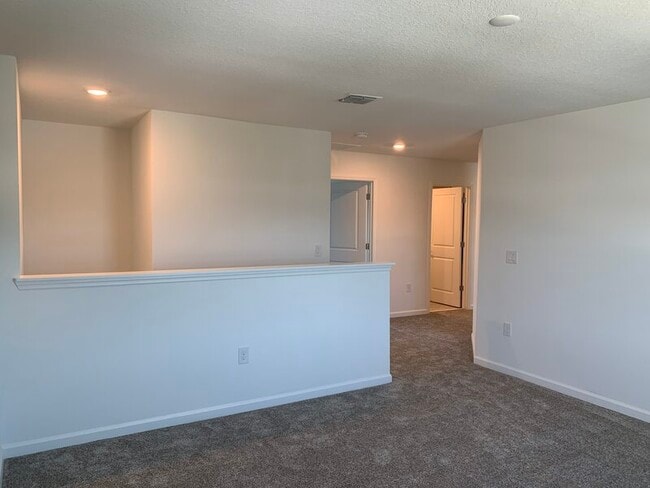 Building Photo - 843 Grant St