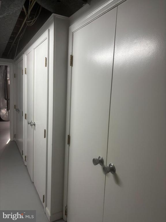 Building Photo - 7425 Dulany Dr