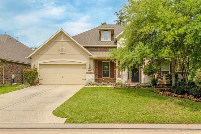 Primary Photo - 26 Lufberry Pl