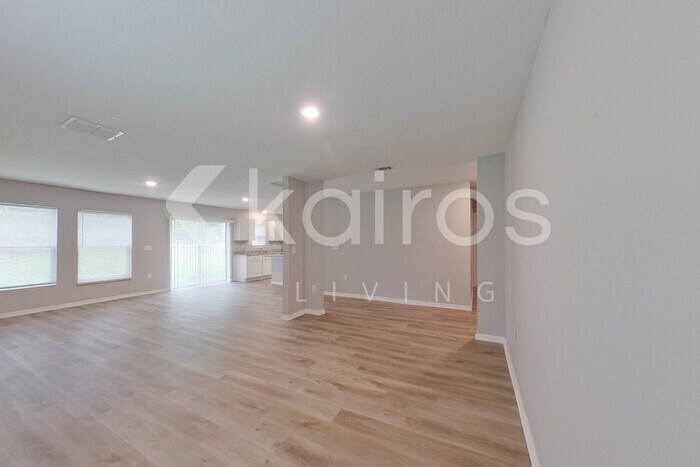 Building Photo - 11185 N Balboa Terrace