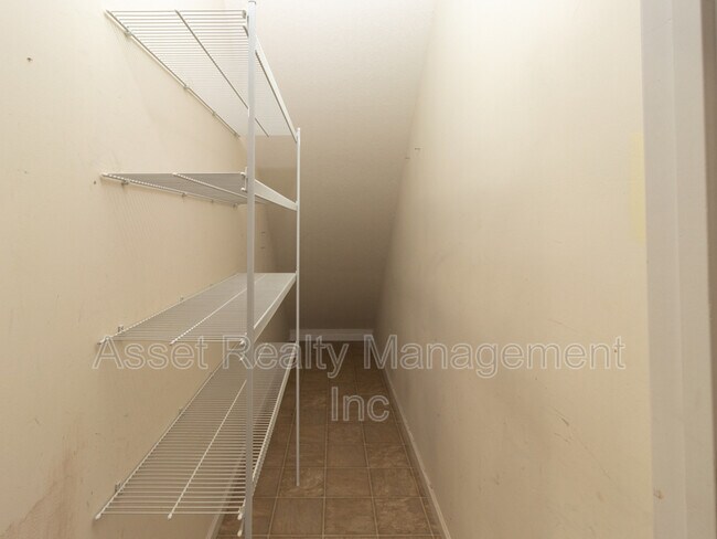 Building Photo - 2123 Cartmill Dr