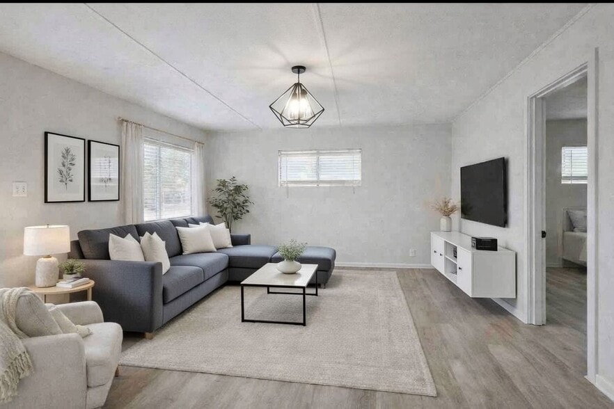 Building Photo - 347 Ware Blvd