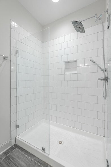 Building Photo - 3306 Stonecreek Dr