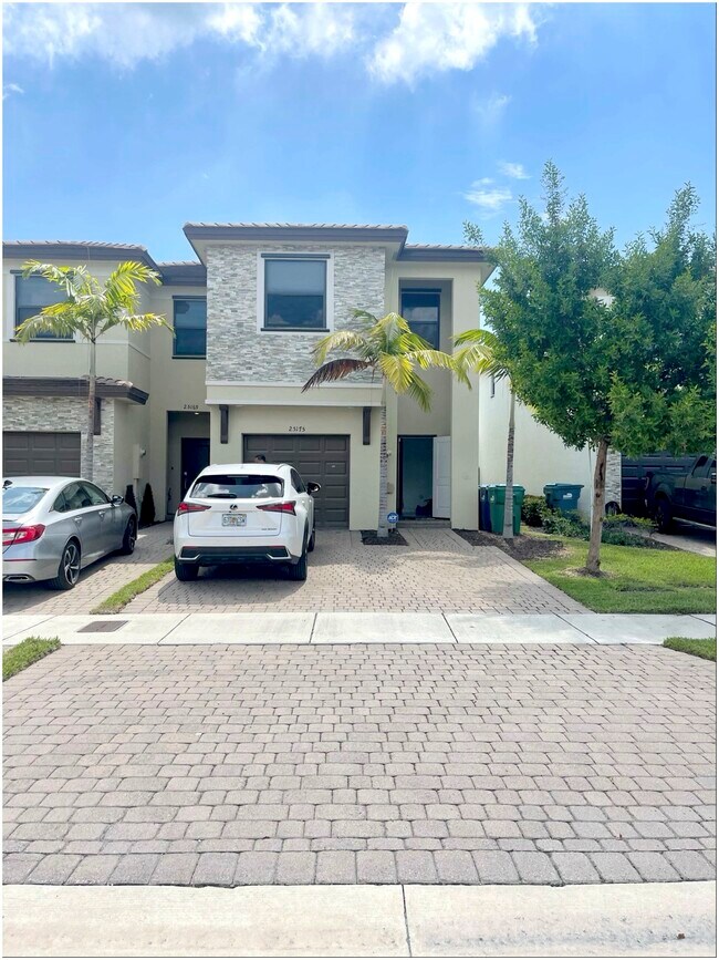 Primary Photo - 25175 SW 108th Ave