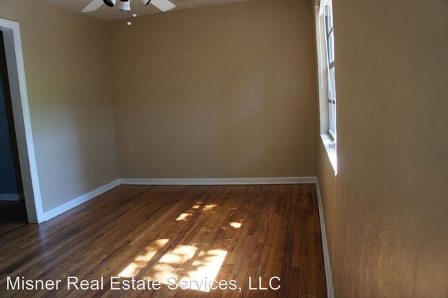 Building Photo - 3 br, 1 bath House - 413 NE 44th Street