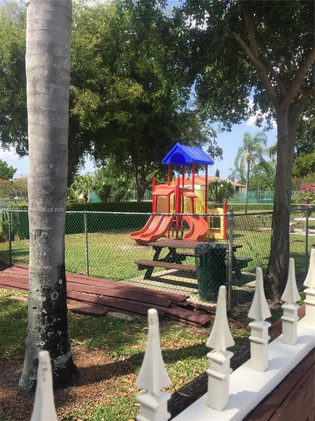 Building Photo - 4717 Sable Pine Cir