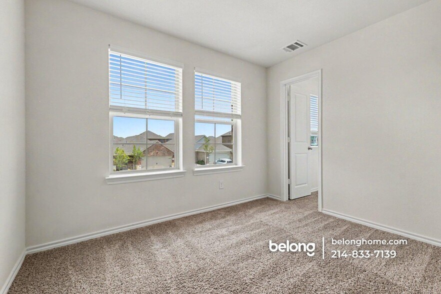 Building Photo - 1109 Sunflower Ln