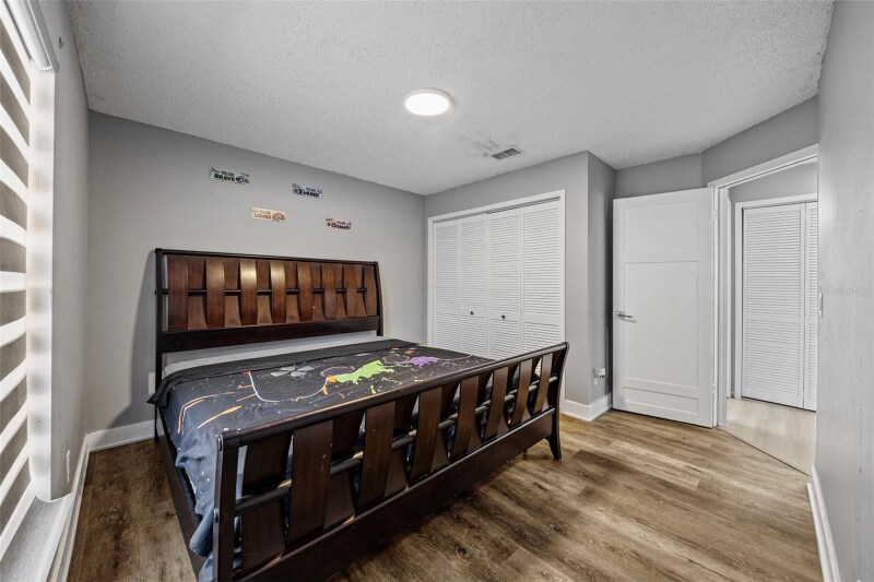 Building Photo - 10253 Allenwood Dr