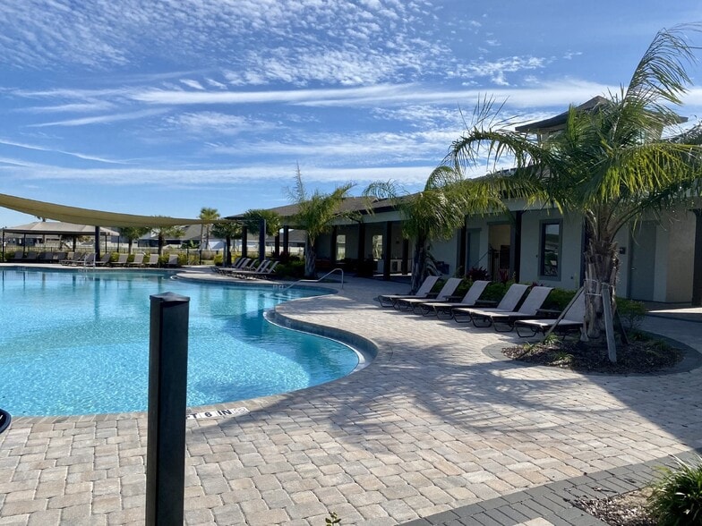 Building Photo - 33367 Apricot Tree Ct