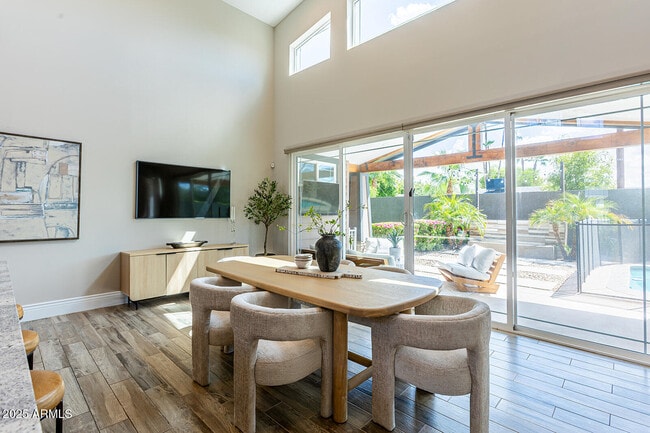 Building Photo - 3801 E Glenrosa Ave