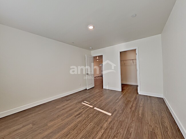 Building Photo - 13614 107th Ave Ct E