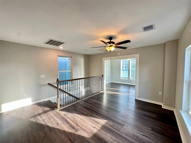 Building Photo - 1304 Ave N Ursuline St