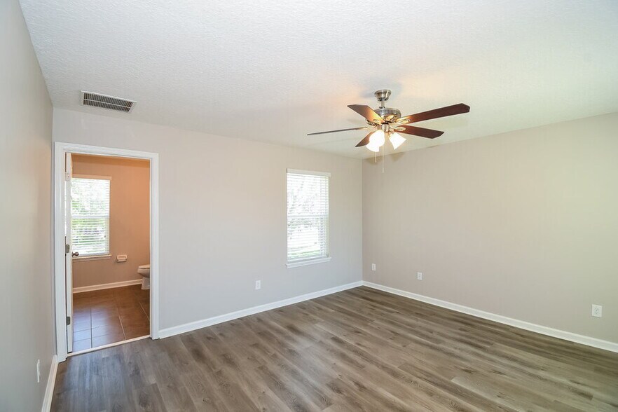 Building Photo - 452 Vineyard Ln
