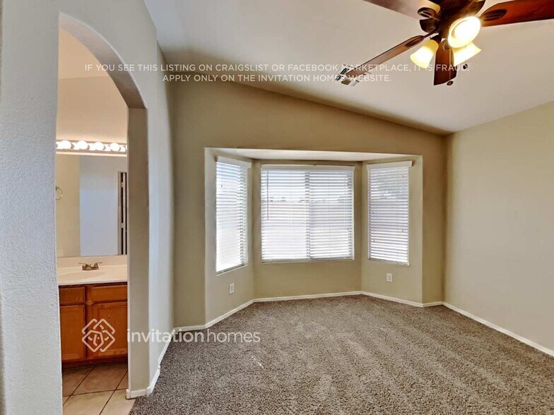 Building Photo - 8182 N 88th Ln