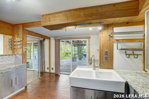 Building Photo - 439 Devonshire Dr