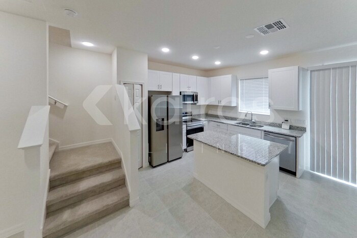 Building Photo - 4411 Paraglider Pl