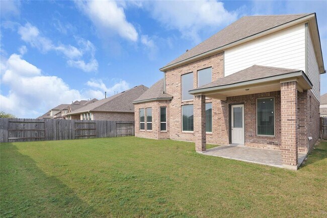 Building Photo - 6026 Lake Bridge Ln