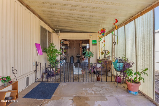Building Photo - 2650 W Union Hills Dr