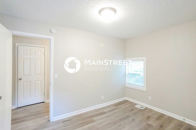 Building Photo - 5831 E 29TH TER, KANSAS CITY, MO 64129
