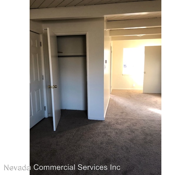 Building Photo - 610 Denslowe Dr