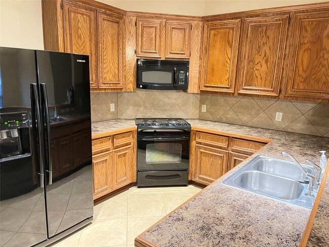 Building Photo - 12018 Grace Hall Dr