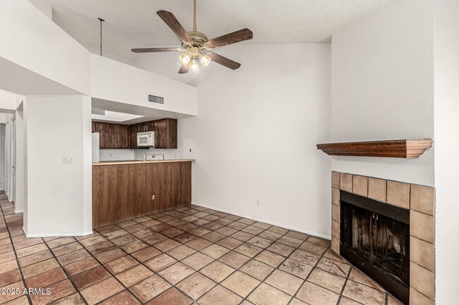 Building Photo - 14002 N 49th Ave