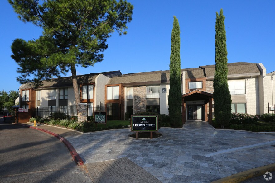 Woods of Spring Grove Apartments 7901 Amelia Rd Houston TX 77055