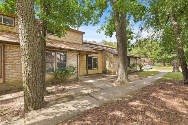Building Photo - 12322 Wild Pine Dr