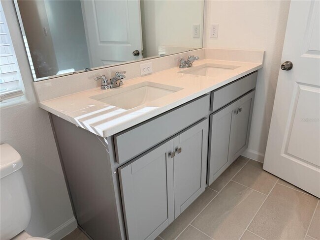 Building Photo - 9948 Red Canoe Aly